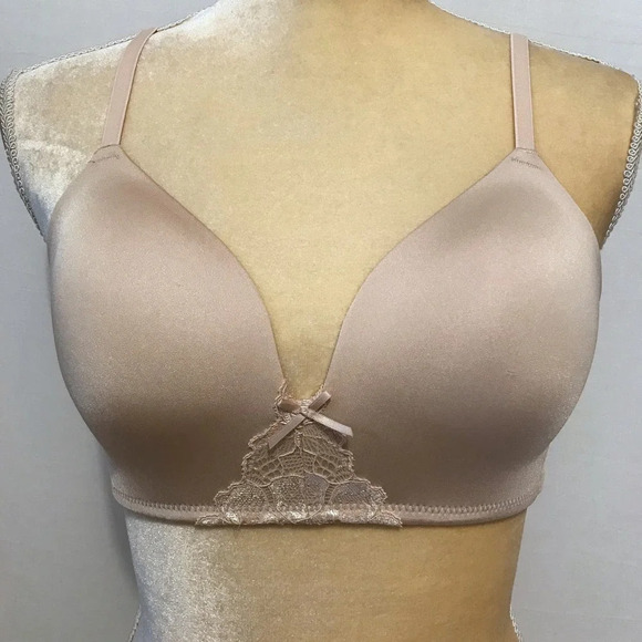 Dorina NWT Wirefree Moulded Soft Bra Women 36A - Picture 2 of 9
